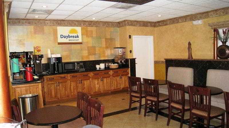 Days By Wyndham Lauderdale-oakland Park Airport N Wilton Manors