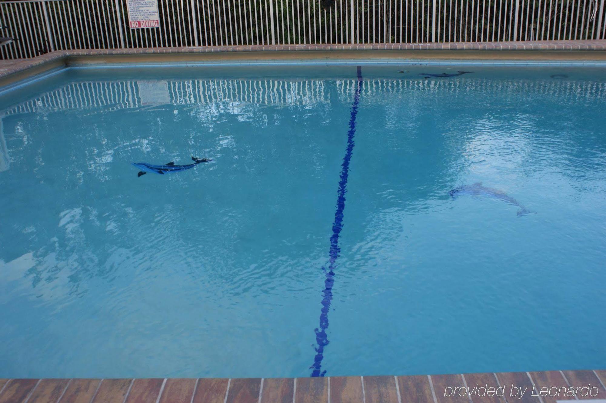 Hotel Days By Wyndham Lauderdale-oakland Park Airport N Wilton Manors